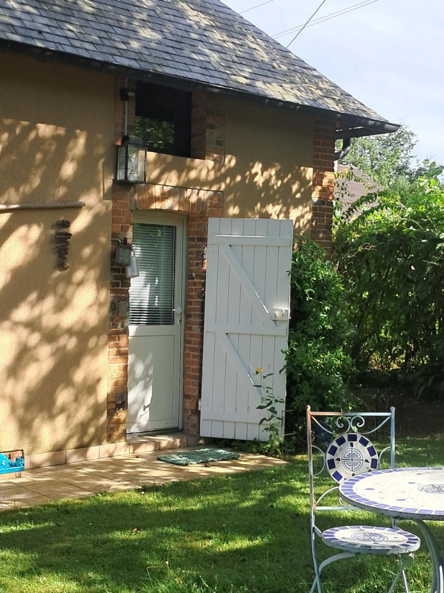 le buisson de la gariole ,chambre rhétaise Aubigny-sur-Nère Esterno foto